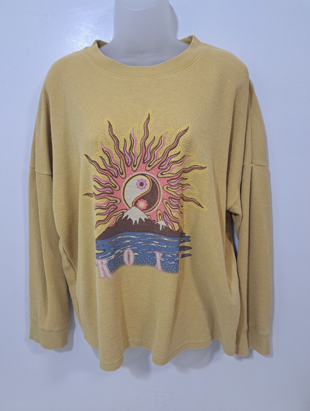 Roxy Yellow Crewneck Sweater with Sun & Mountain Graphic